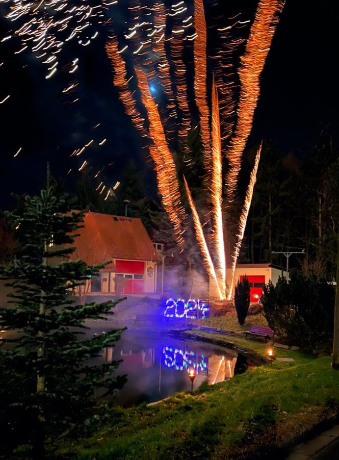 2023-24_Silvester_DER_am_Weiher_001-1
